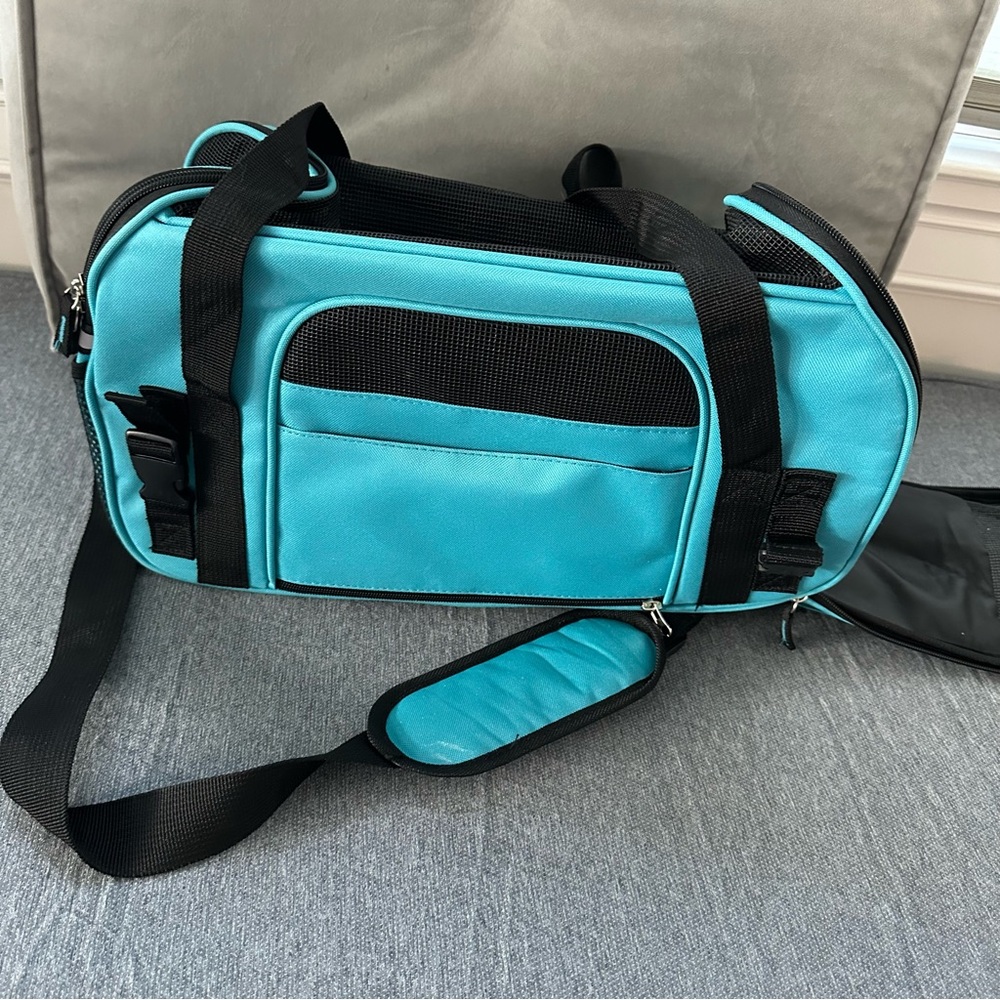 ELITE FIELD Soft Sided Pet Carrier Sky Blue - Picture 9 of 15